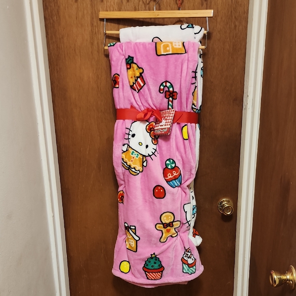 Brand New 2 Sanrio Hello Kitty & Friend Pink & White Bundle Throw Banket 60x 70"